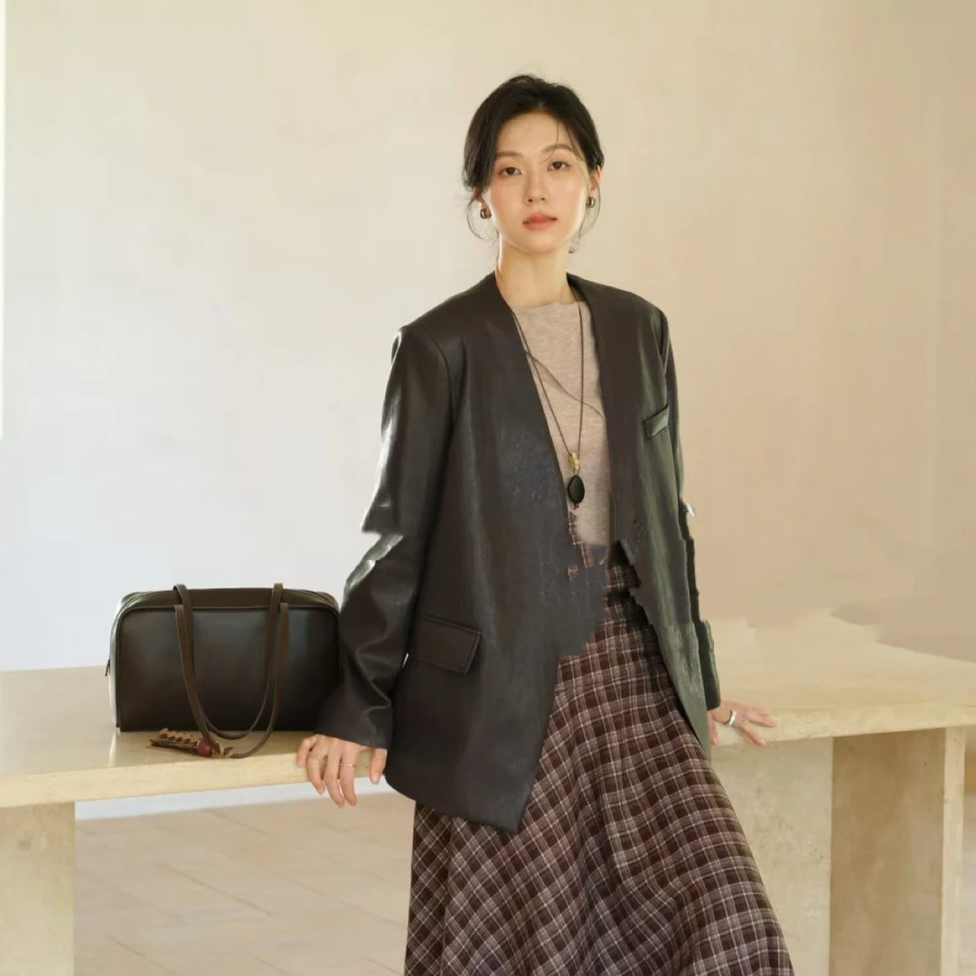 深圳南油 春季新款 质感拉满设计感V领廓形西装外套