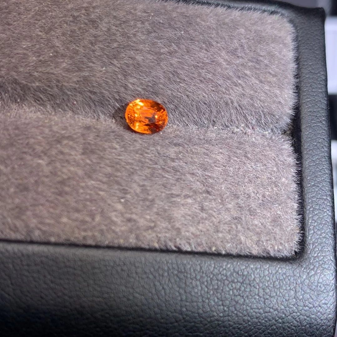 石榴石（芬达石）裸石未镶嵌0.98ct
