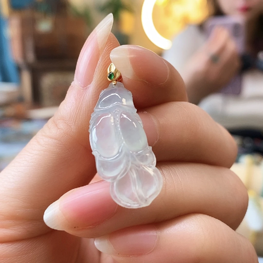 翡翠颈饰18K金镶嵌翡翠挂件