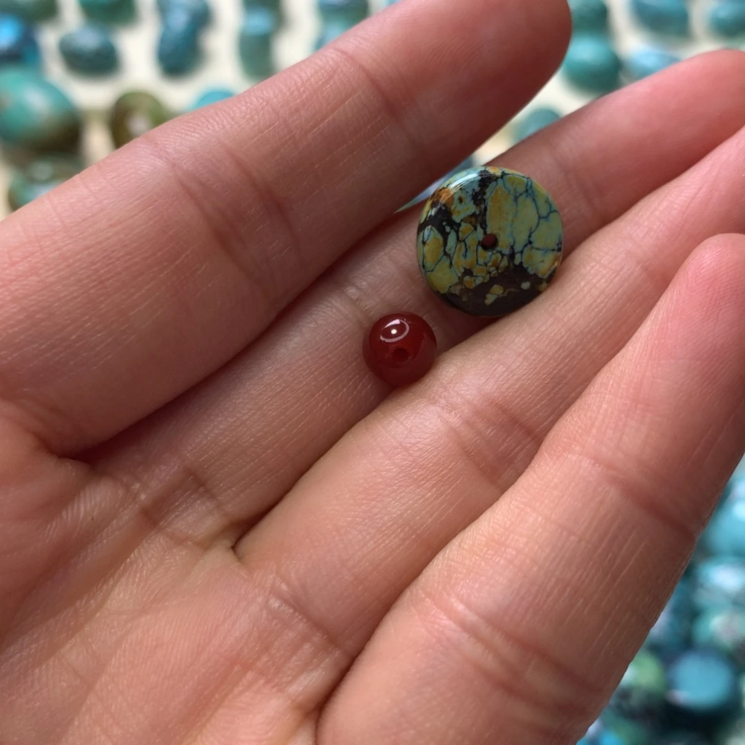 南红玛瑙未镶嵌珠宝奇石