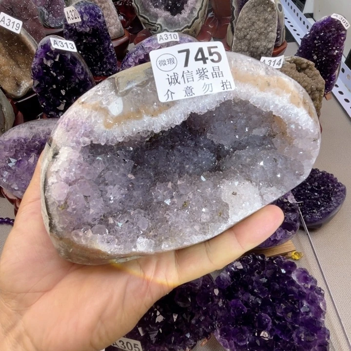未镶嵌大型摆件（非配饰）水晶