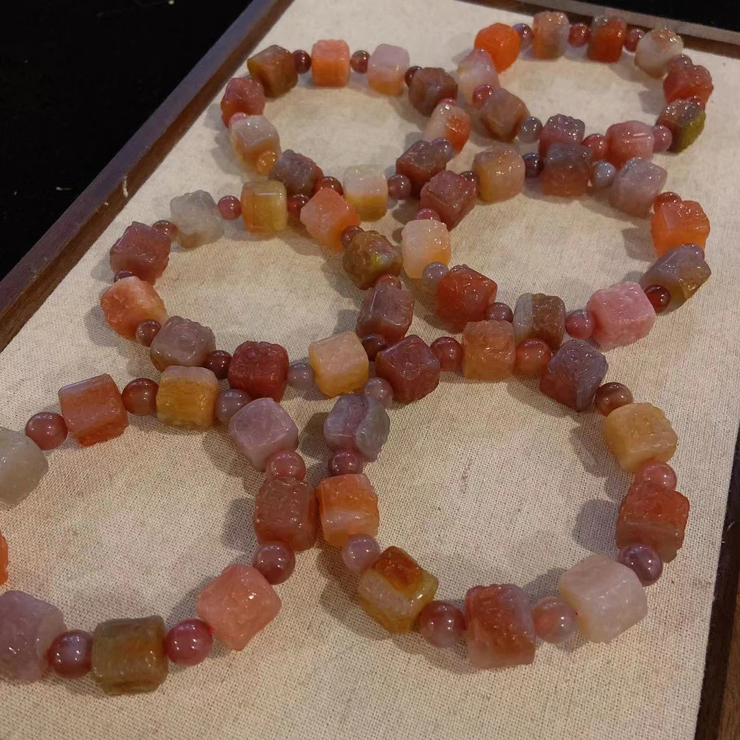 CA524 盐源老红肉方糖手串多样性发货一条