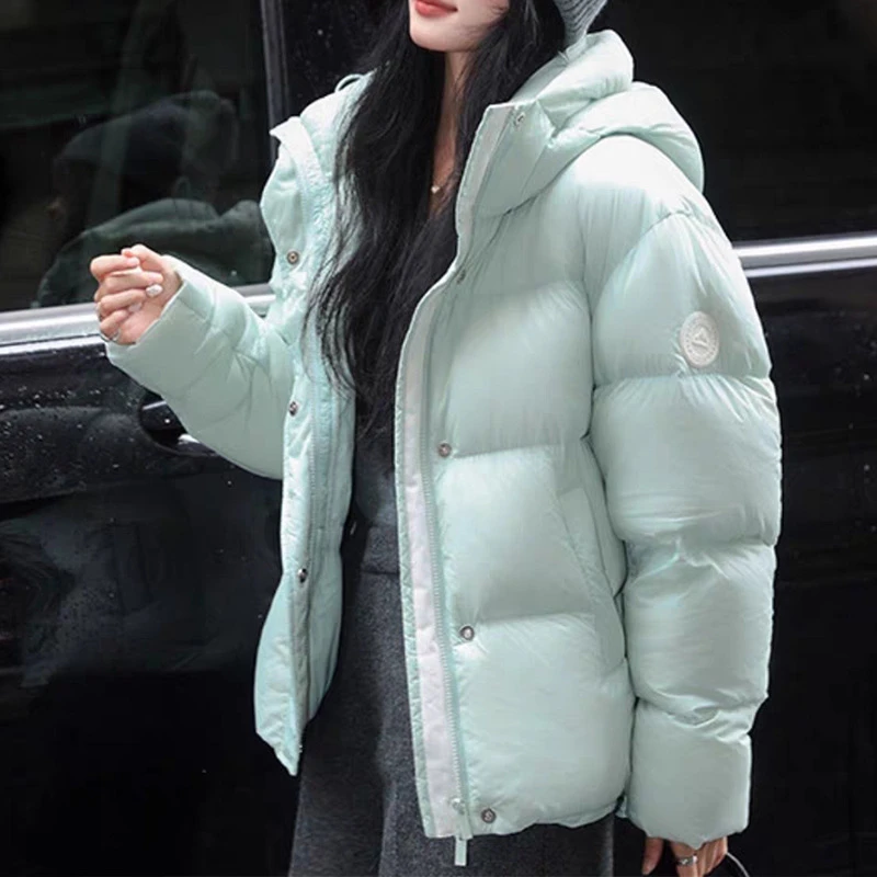 羽绒服女款冬季女装新款鸭绒连帽外套短款冬装高级感平湖