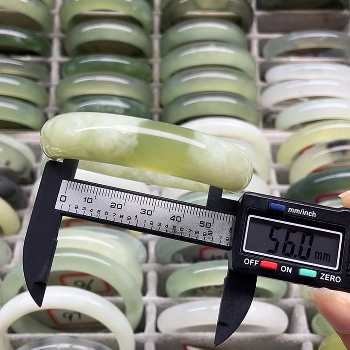 未镶嵌蛇纹石玉手镯108