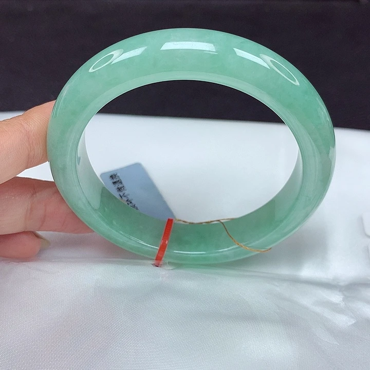 翡翠未镶嵌手镯55圈623