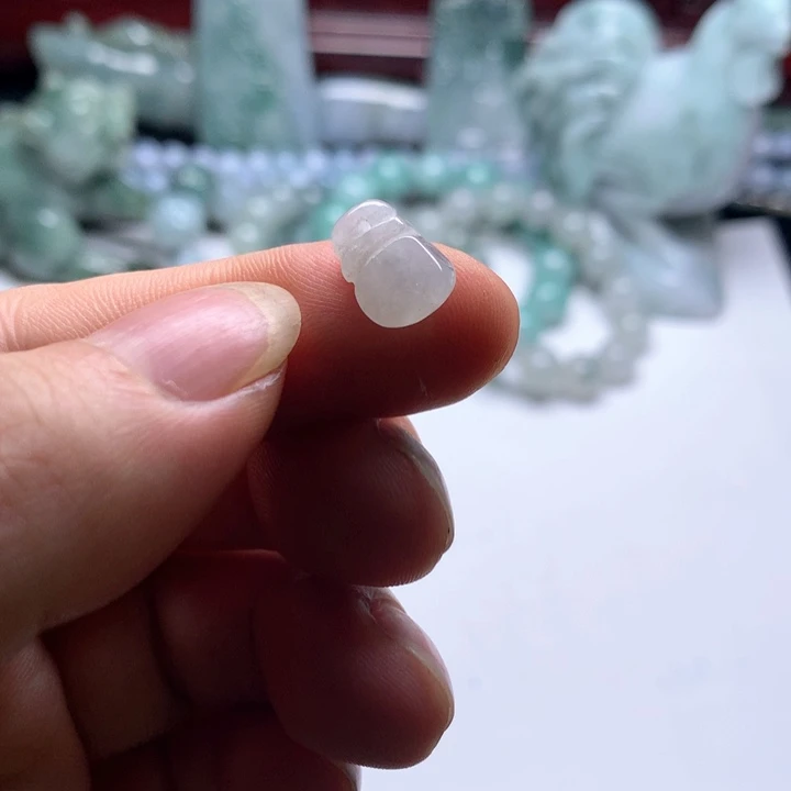 翡翠颈饰未镶嵌钱袋3