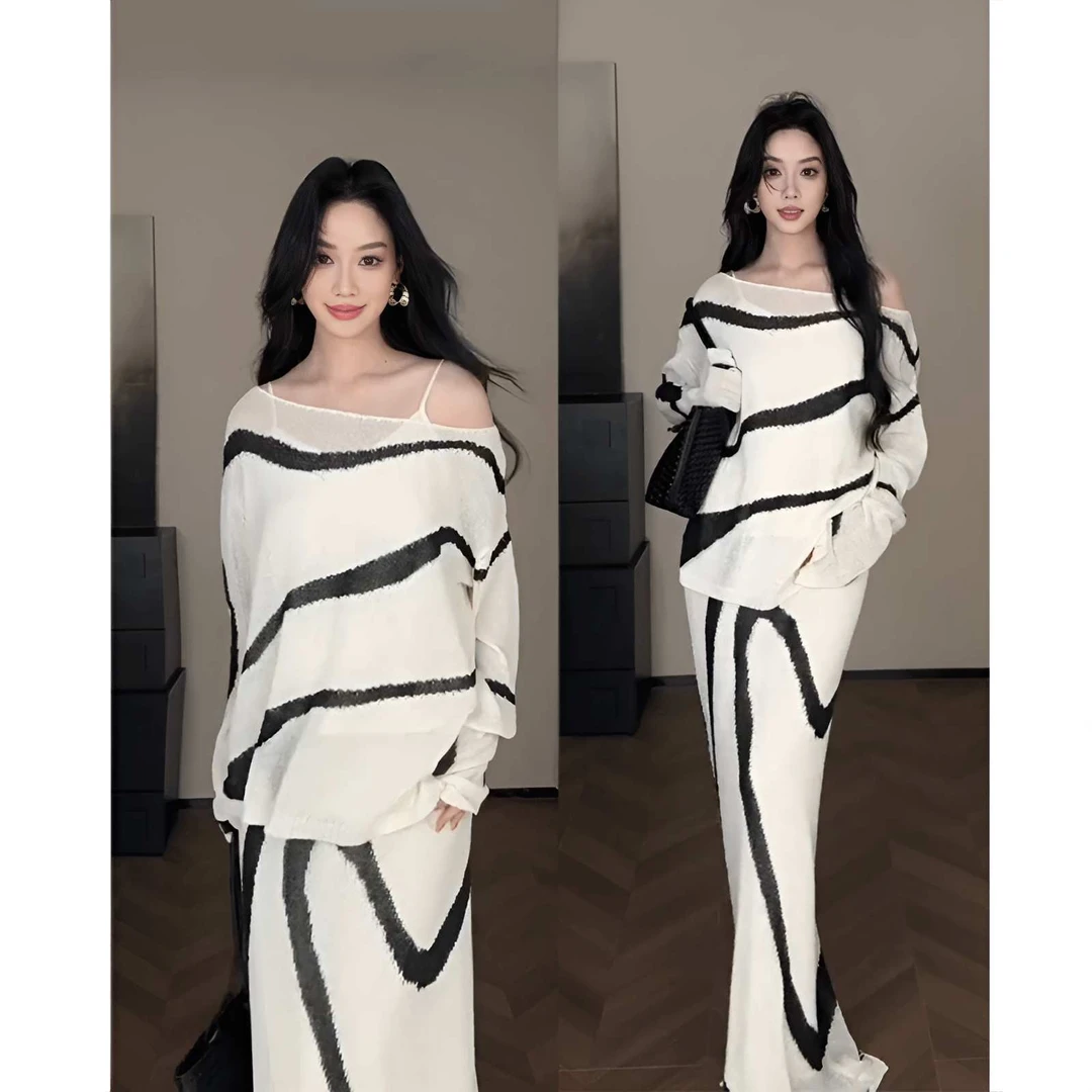 高级感早秋时尚穿搭一整套名媛风条纹罩衫上衣搭配半身裙两件套潮