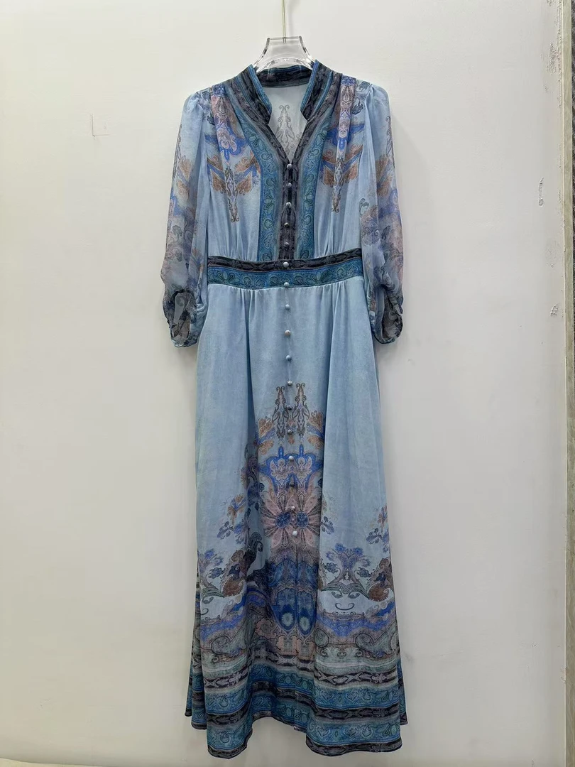 2025年新款桑蚕丝V领印花连衣裙