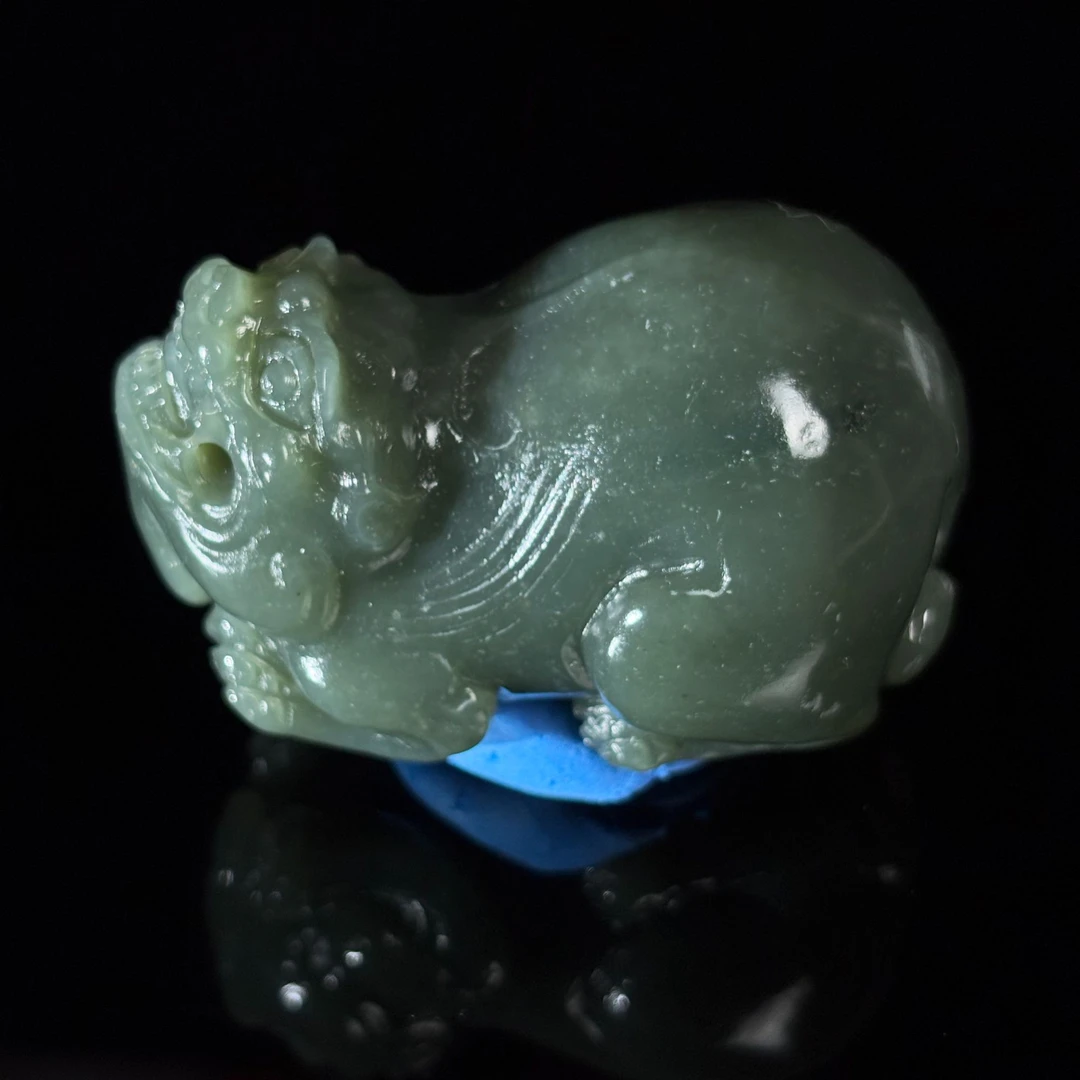 LOT002天然和田玉且末貔貅手把件/ZS339110