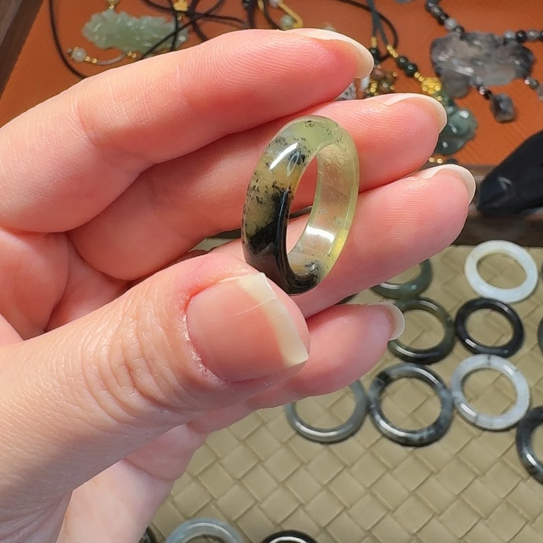 岫玉未镶嵌戒指16.5 默认微瑕