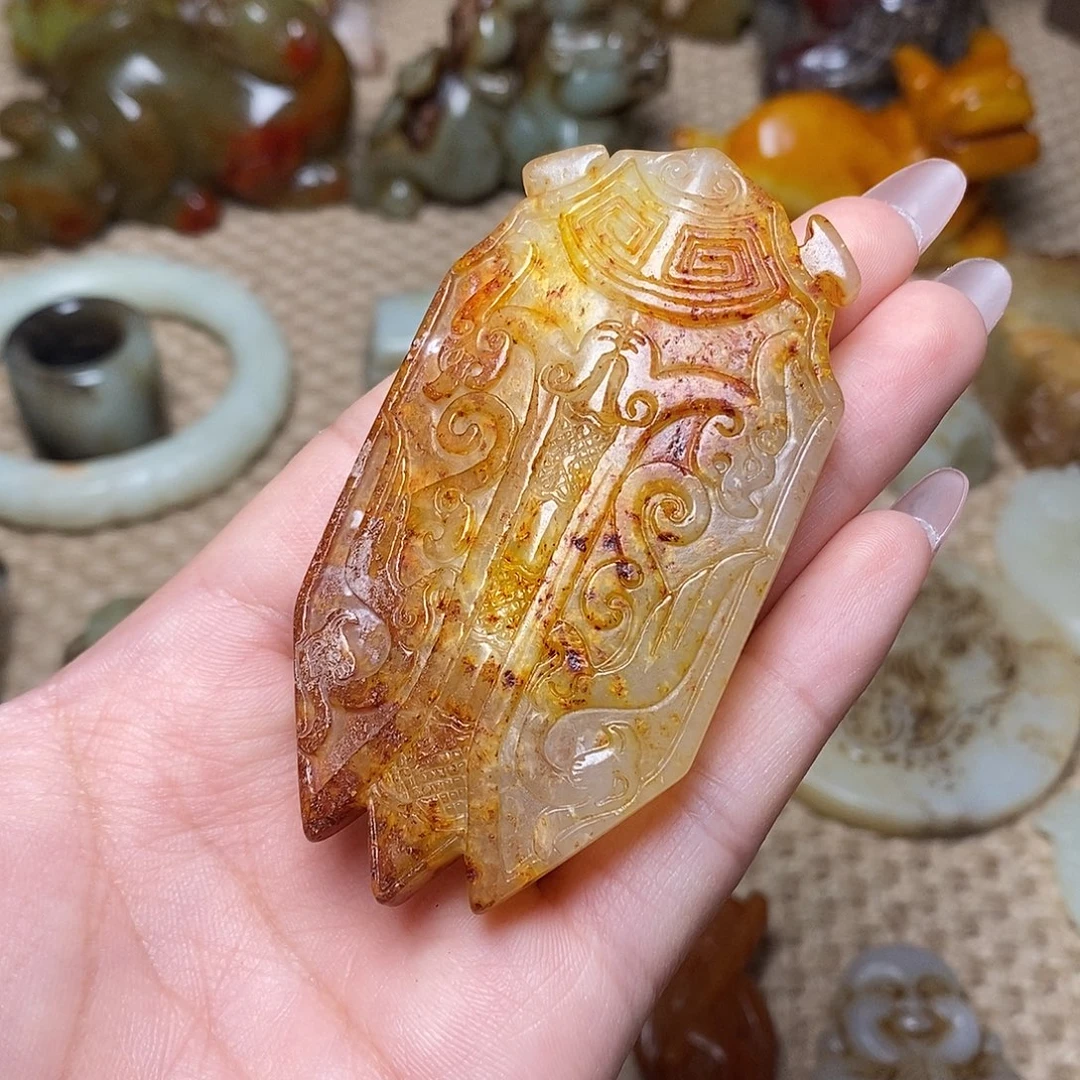 未镶嵌蛇纹石玉颈饰