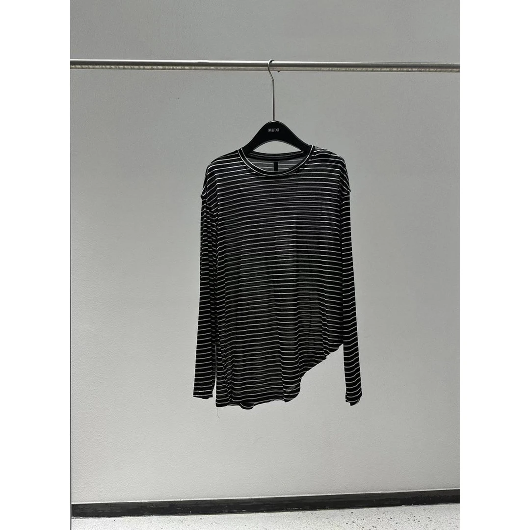 卡麦酱-MUXI 长袖不规则条纹打底上衣 2507