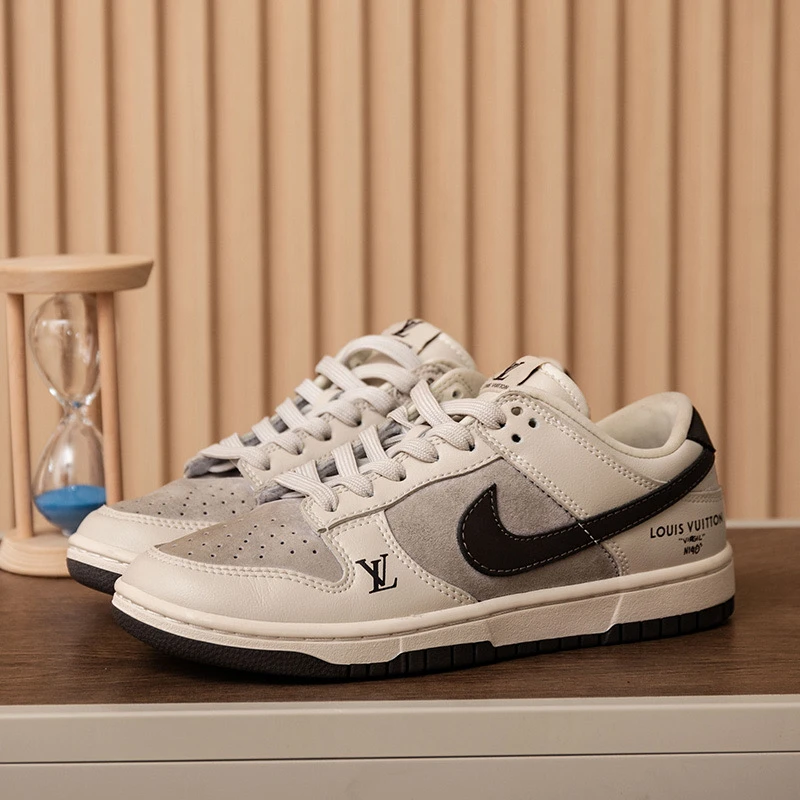 Louis Vuitton/路易威登 定制联名男女同款板鞋休闲鞋