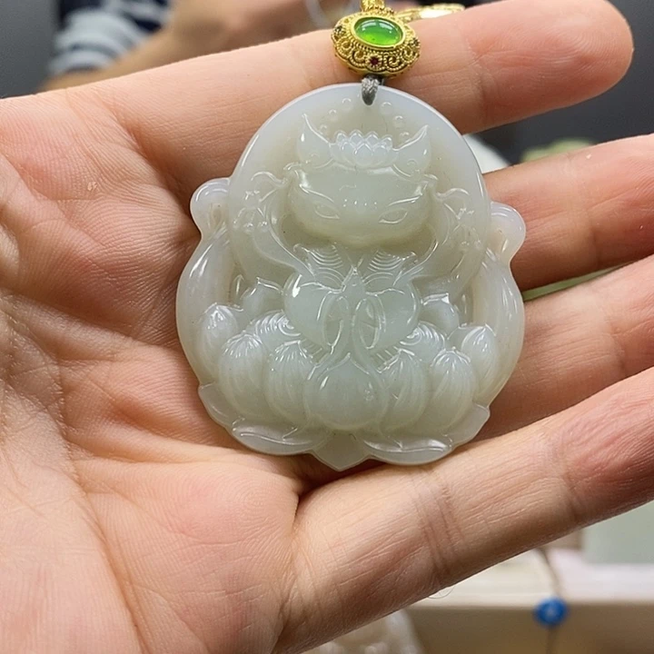 颈饰未镶嵌和田玉
