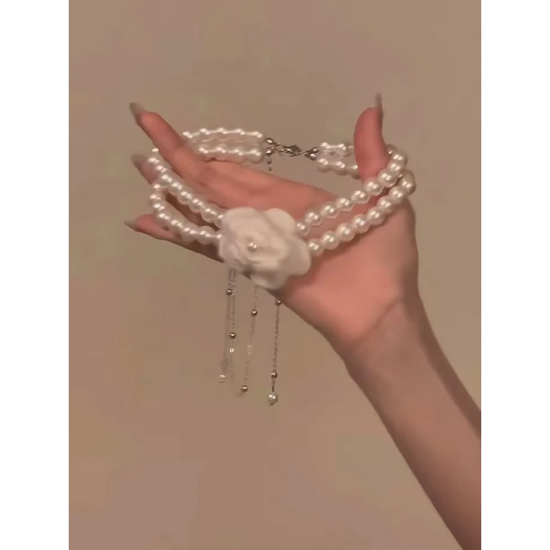 铜合金仿珍珠项链 法式复古白色山茶花珍珠项链女秋冬百搭锁骨链