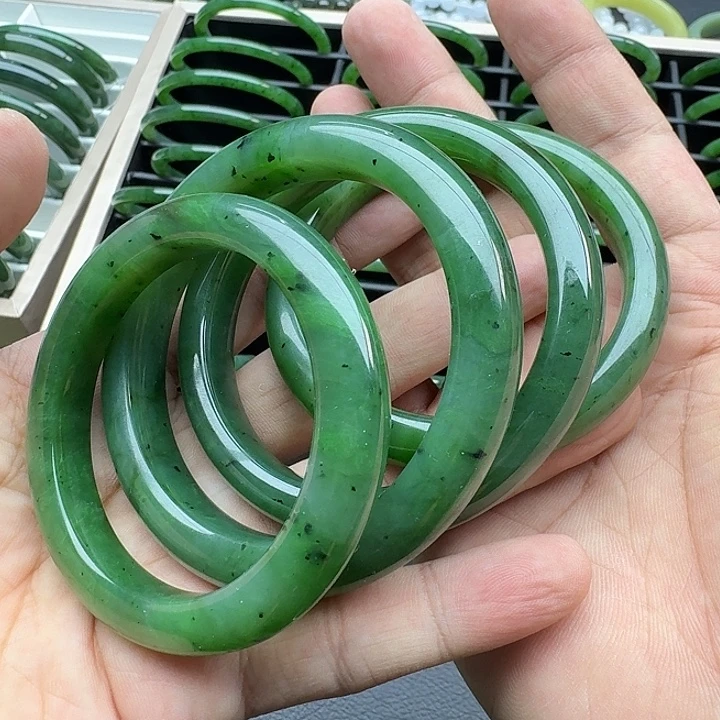 和田玉未镶嵌颈饰碧玉手镯多样性发一