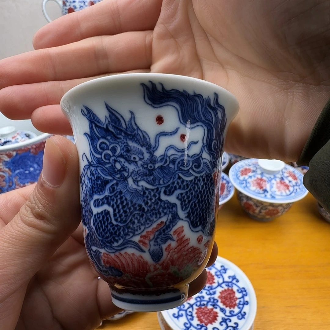 釉里红麒麟踏浪闻香杯