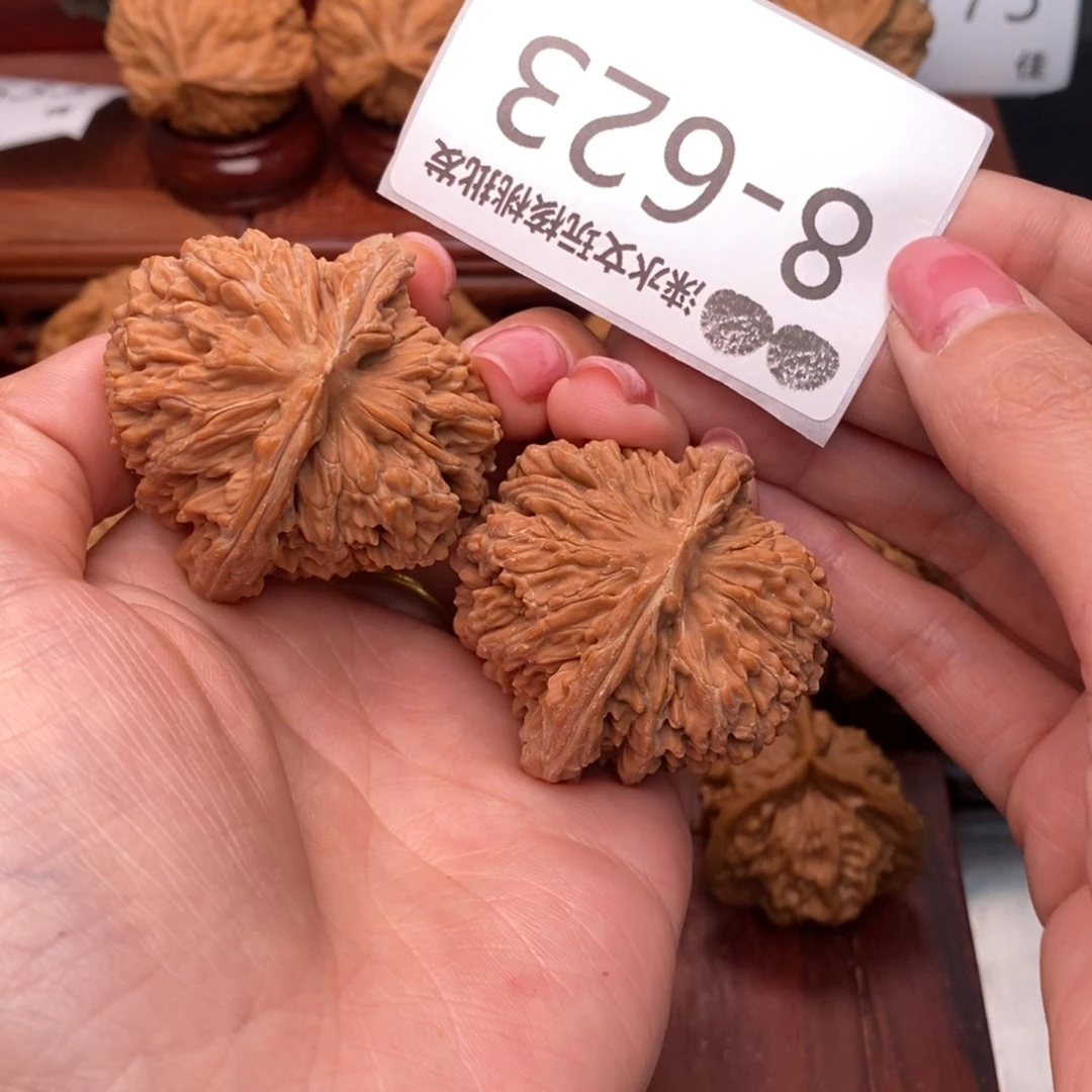 文玩核桃把件43四座楼
