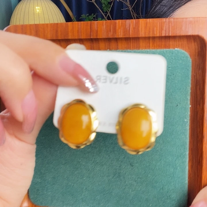 蜜蜡银S925镶嵌耳饰耳钉