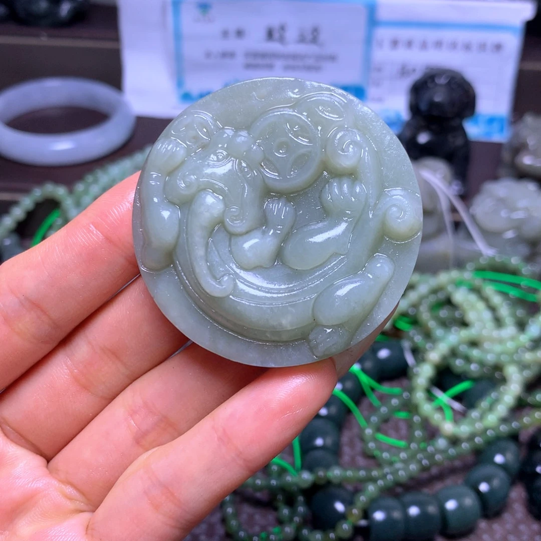 和田玉未镶嵌颈饰