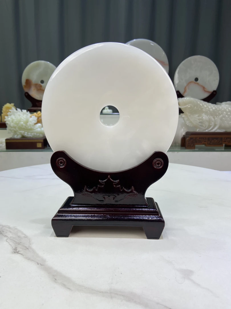 （精品）直径26厘米阿富汗白冰玉平安扣摆件博古架酒柜电视柜玄关