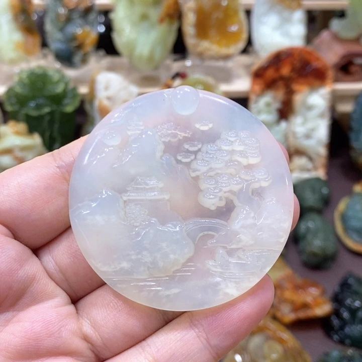 未镶嵌蛇纹石玉颈饰