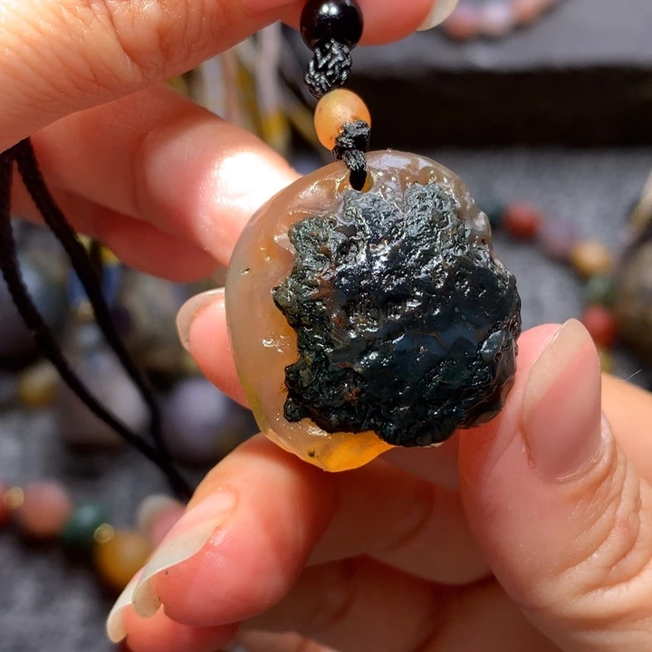 玛瑙/玉髓未镶嵌珠宝半成品