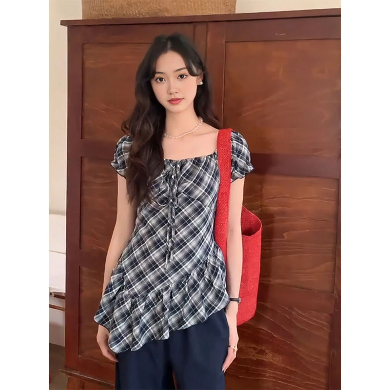 2025新款法式复古不规则泡泡袖上衣女夏季新款格纹衬衫上衣小众女