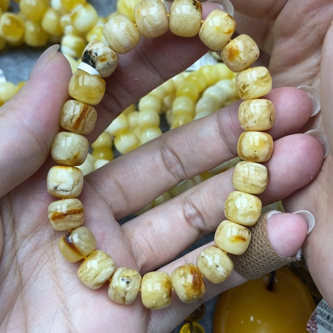 琥珀未镶嵌珠宝奇石10