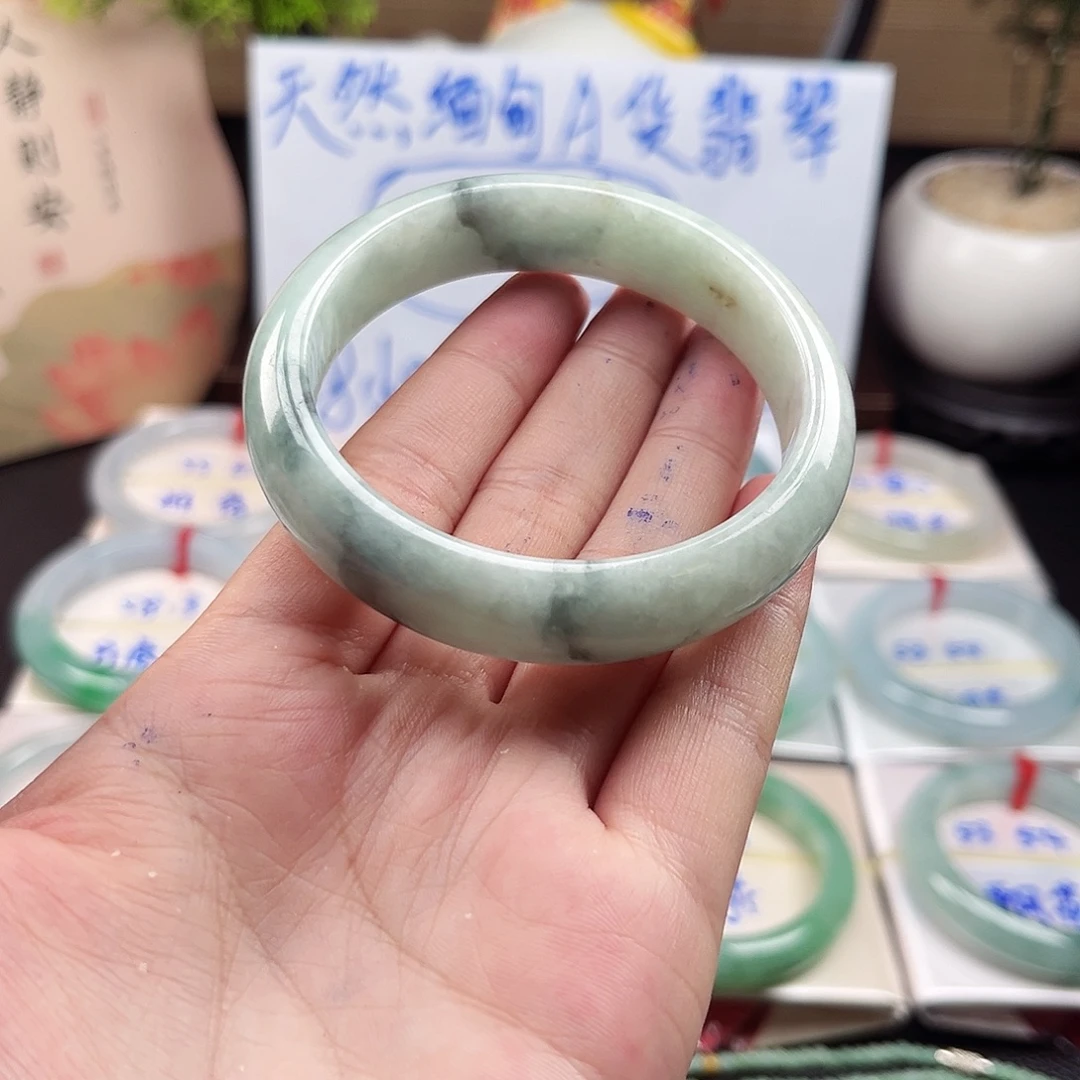 翡翠未镶嵌手镯4号链接