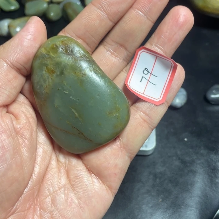 和田玉未镶嵌颈饰79