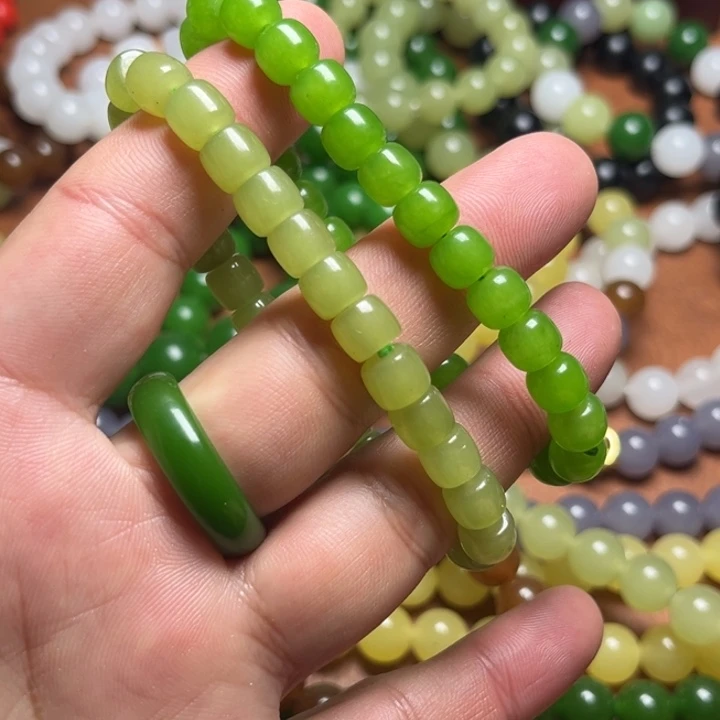 苹果绿8mm晴水直切8mm珠链