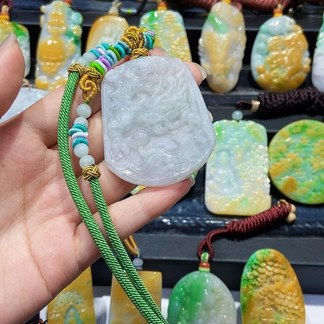 翡翠未镶嵌颈饰天然翡翠Ａ货