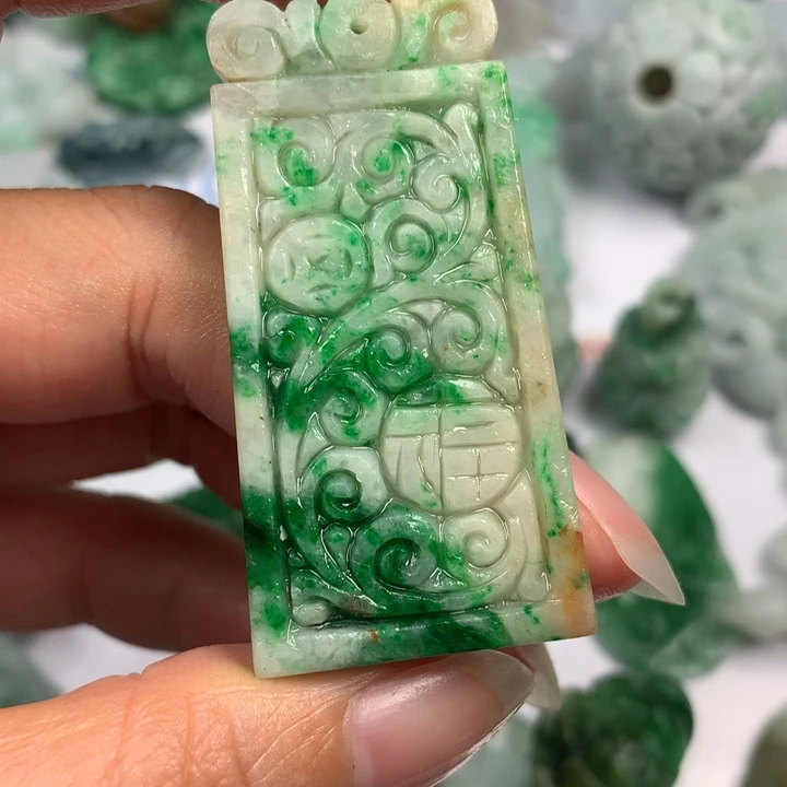 定制翡翠未镶嵌翡翠
