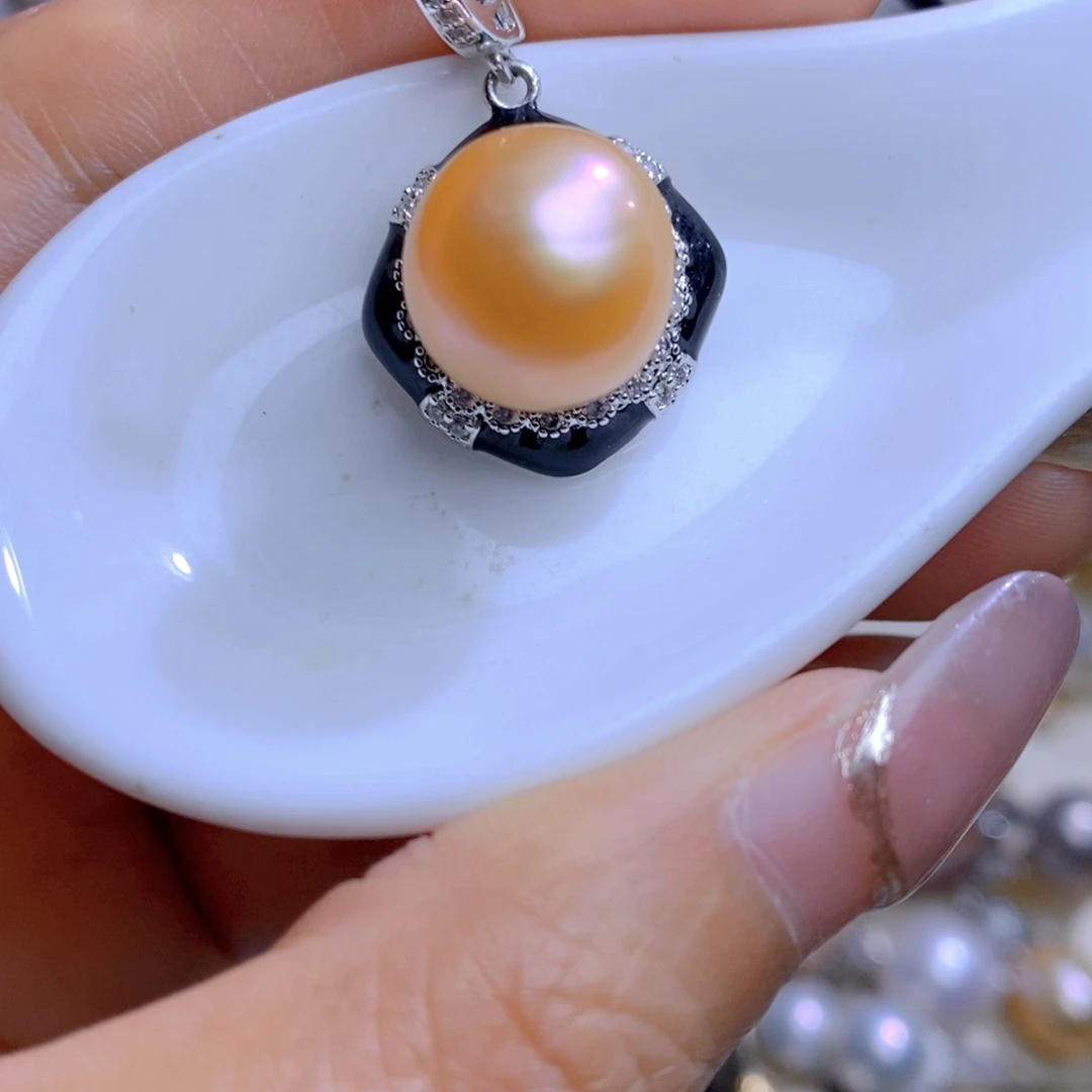 未镶嵌淡水珍珠吊坠