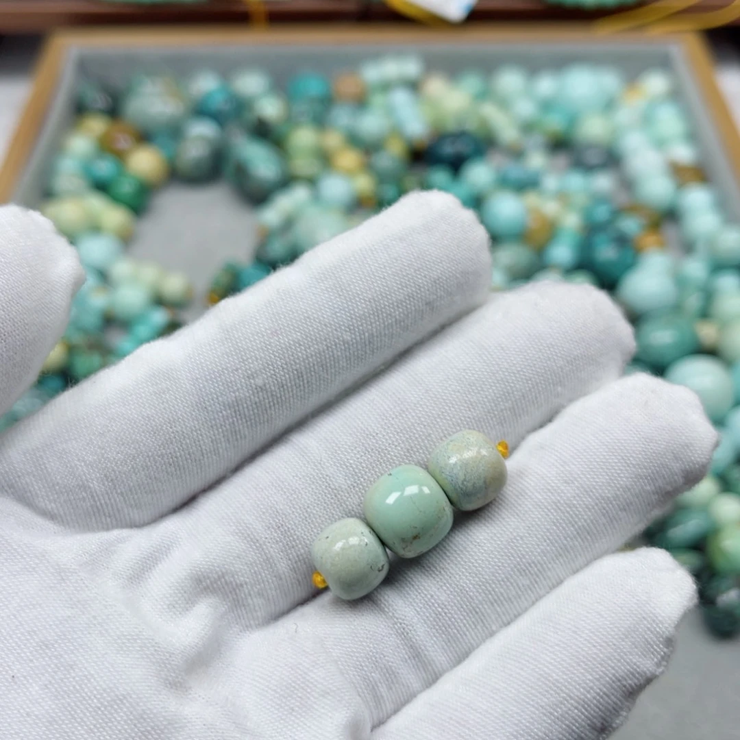 绿松石未镶嵌挂件