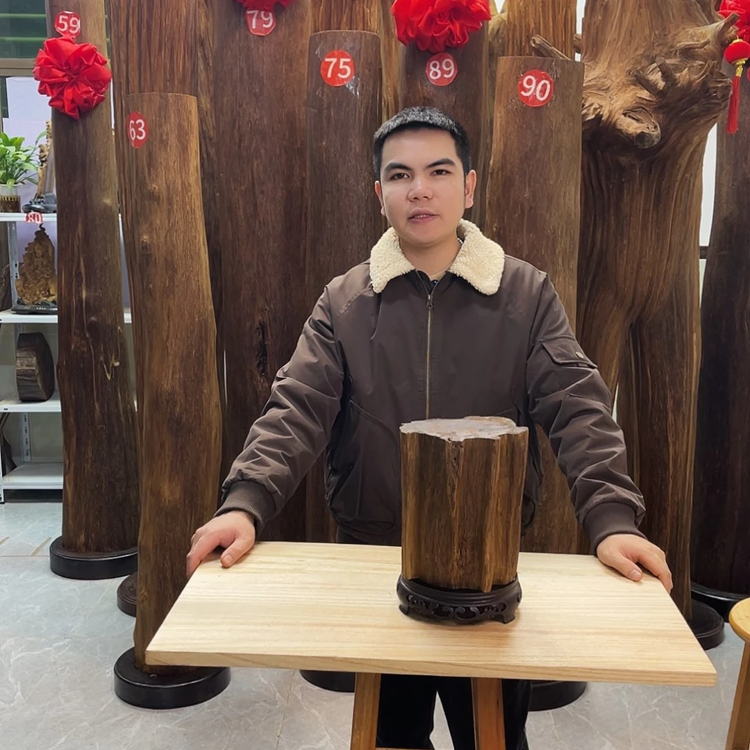 沉香碎屑沉香原材料