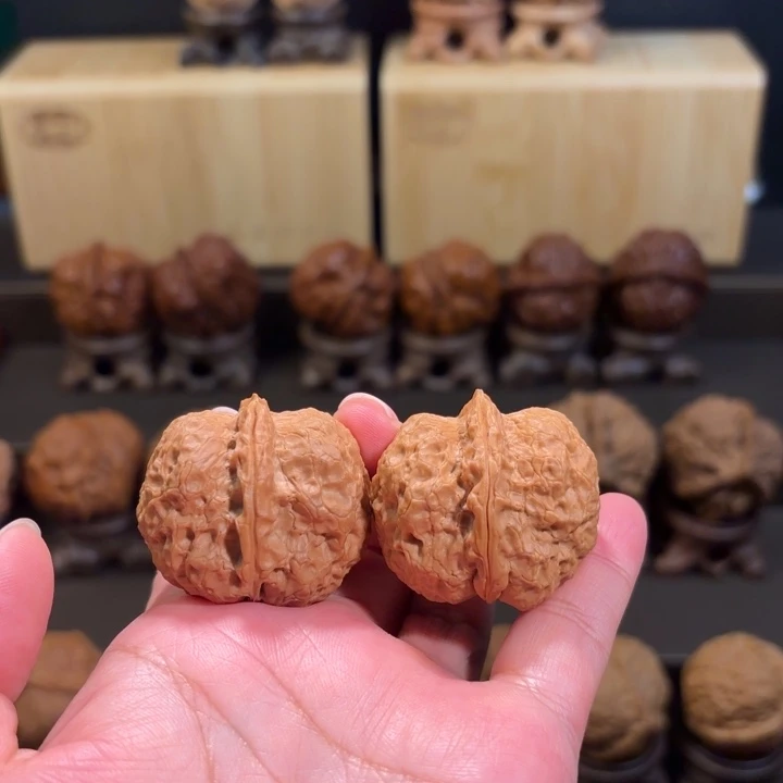 文玩核桃吊坠天元鼎36