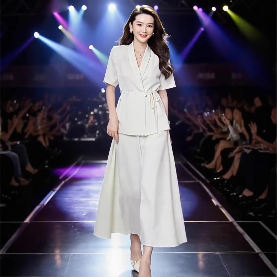 胖mm大码女装短袖薄西装缎面职业西服吊带裙套装防晒衫外套200斤