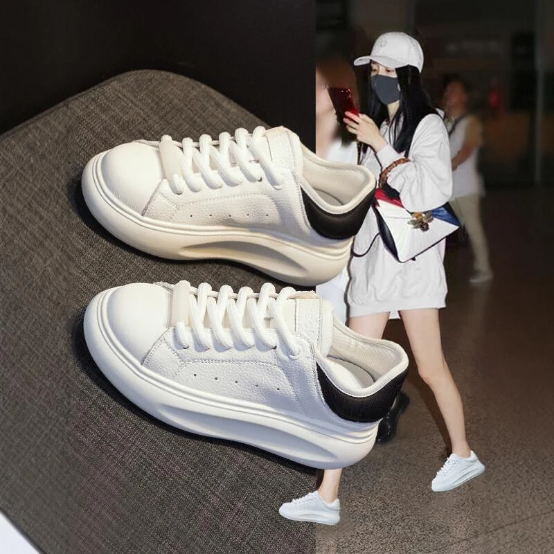 2025秋季新款百搭厚底耐磨防滑透气休闲板鞋跑步运动轻质小白鞋女