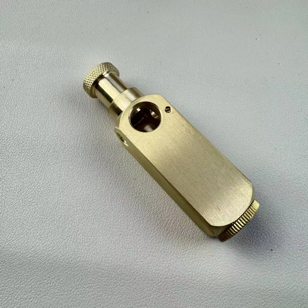 复古黄铜打火机手工创意个性迷你便携耐用战壕设计