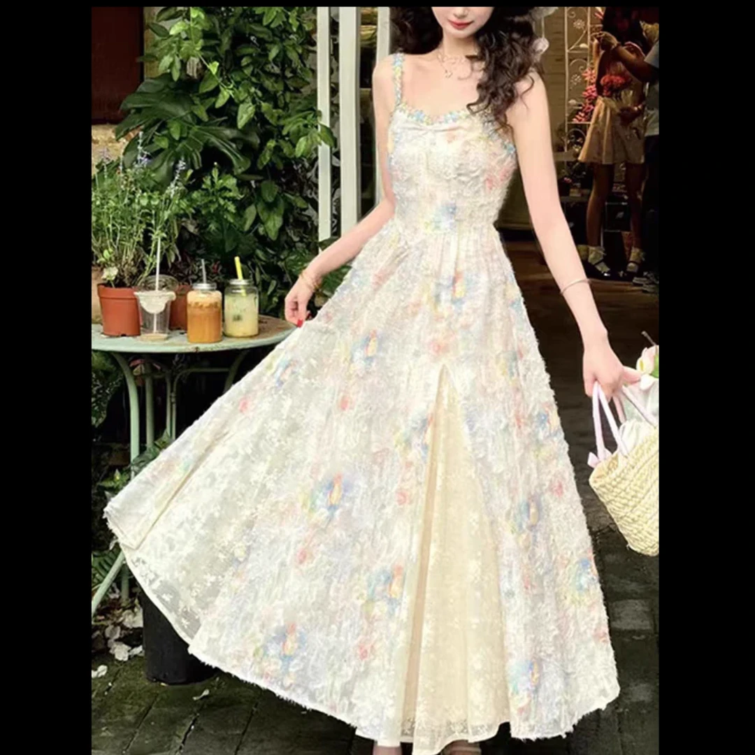 浪漫法式2025新款气质碎花夏季吊带连衣裙度假风收腰长裙套装