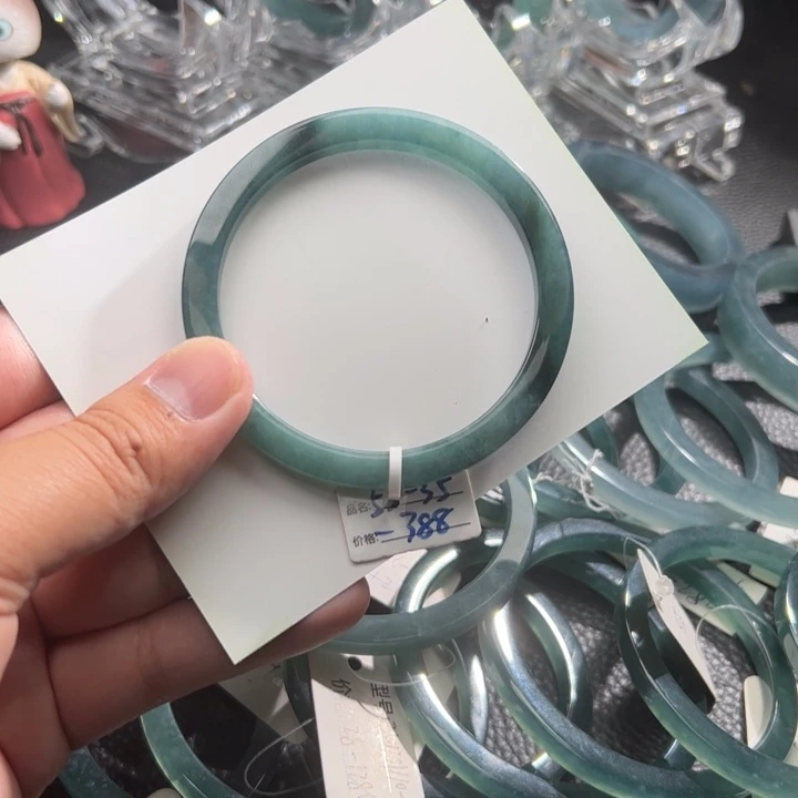 定制翡翠手鐲未镶嵌