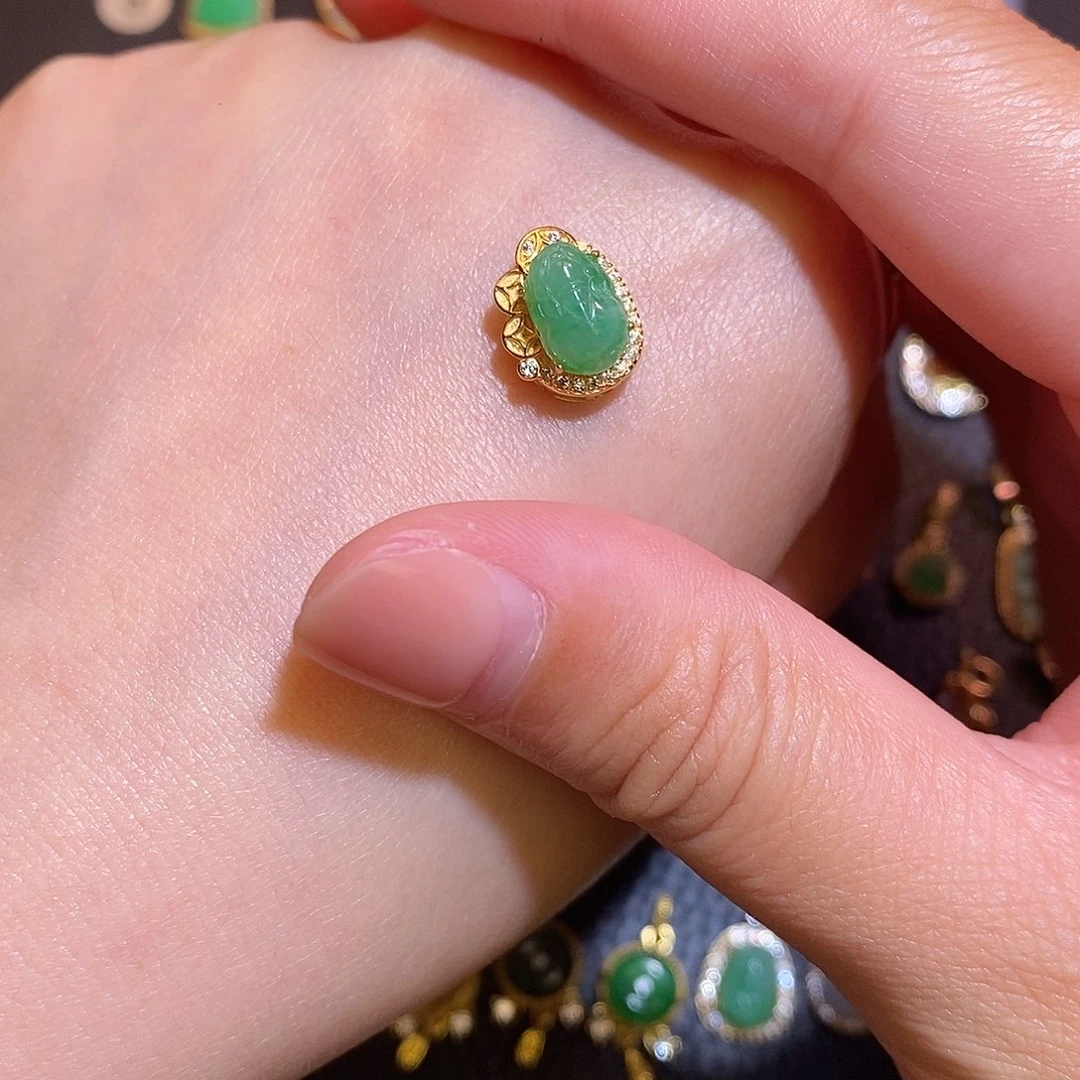 翡翠银S925镶嵌颈饰