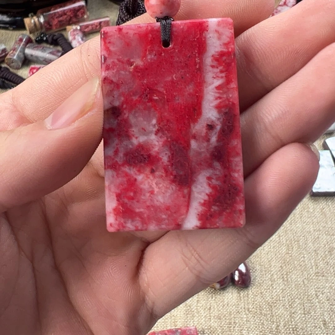 天然辰砂天然朱砂饰品