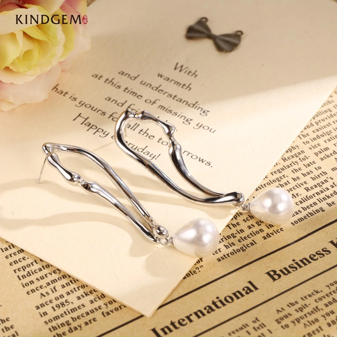 铜合金仿珍珠耳饰 轻奢高级感个性小众时尚耳环 CZ181XKKC-27857