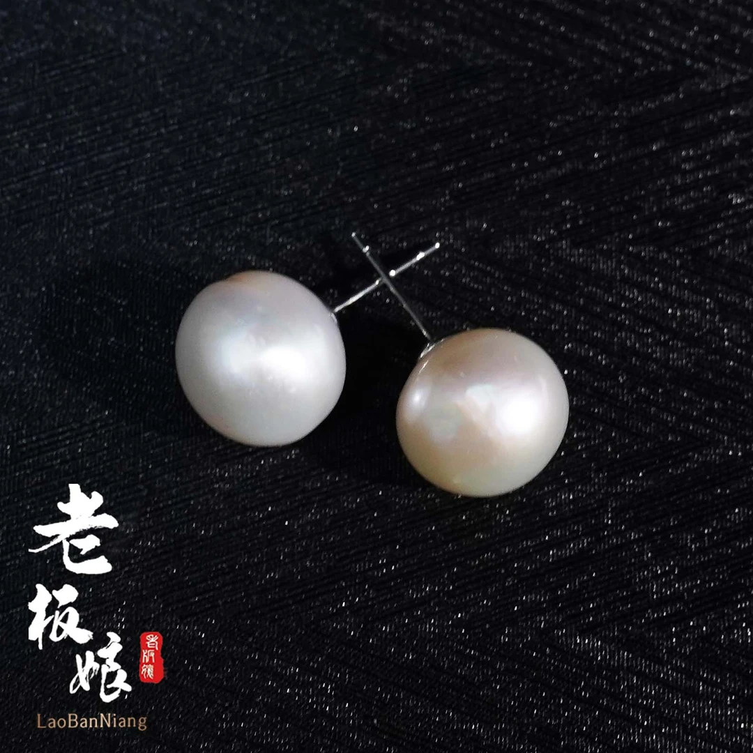 南宫北苑 I 甄选高亮白珠925耳钉ZZR002