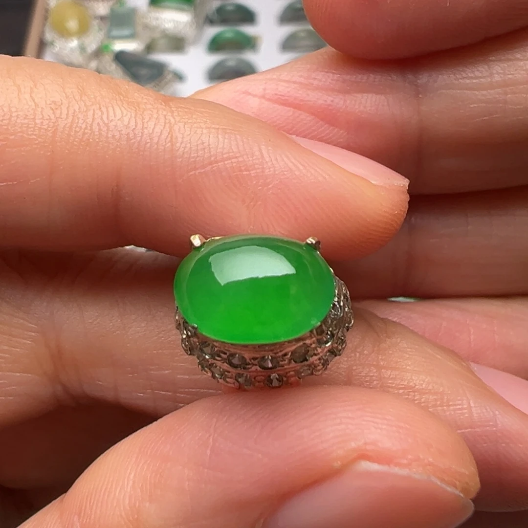 定制翡翠未镶嵌翡翠