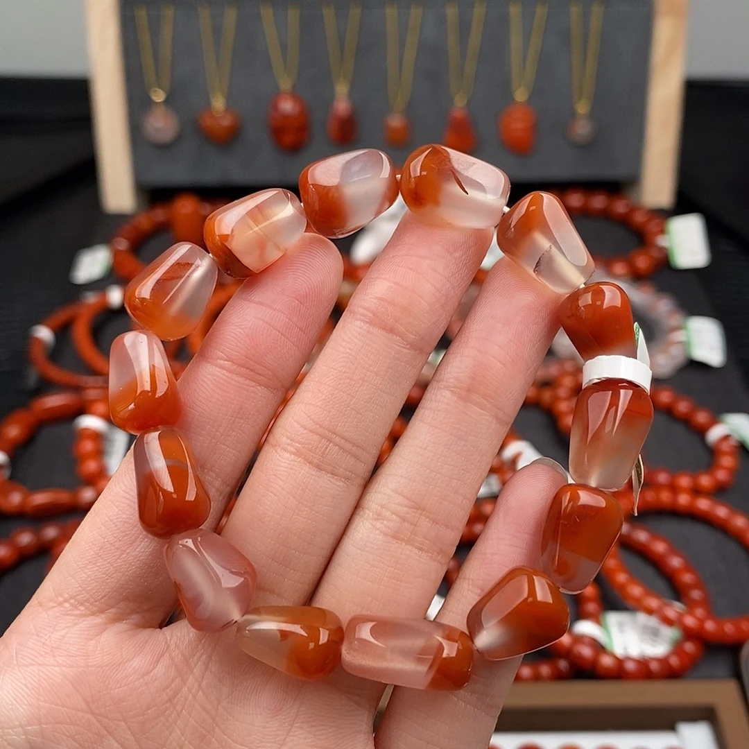 南红玛瑙未镶嵌四川凉山冰飘手串11.3mm