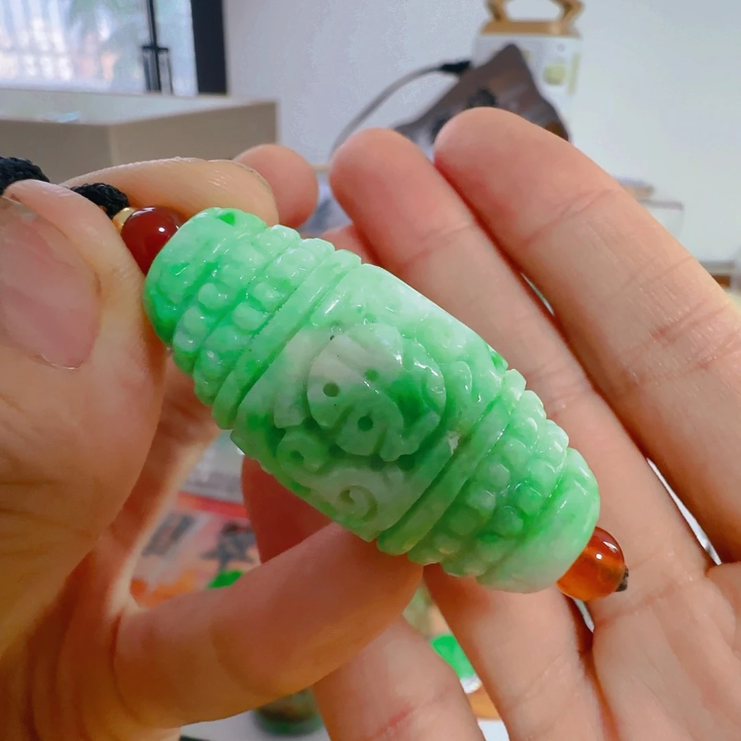 翡翠未镶嵌颈饰翡翠185